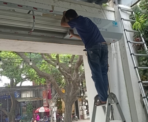 LẮP ĐẶT CỬA 6