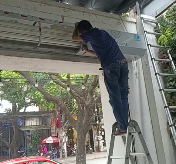 LẮP ĐẶT CỬA 6